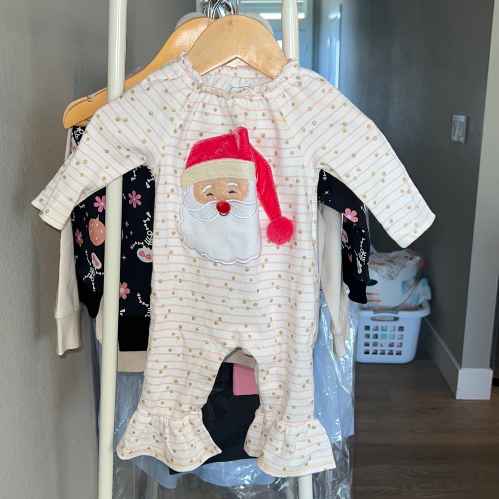 3-6M | Mud Pie baby Christmas Santa glitter romper
